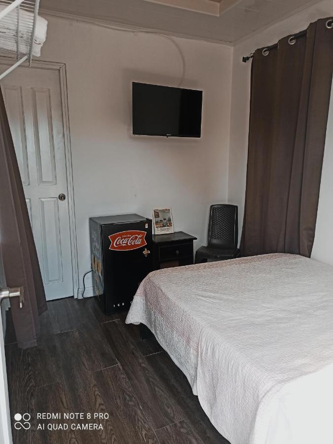 Hostal Compostela Inn David Luaran gambar