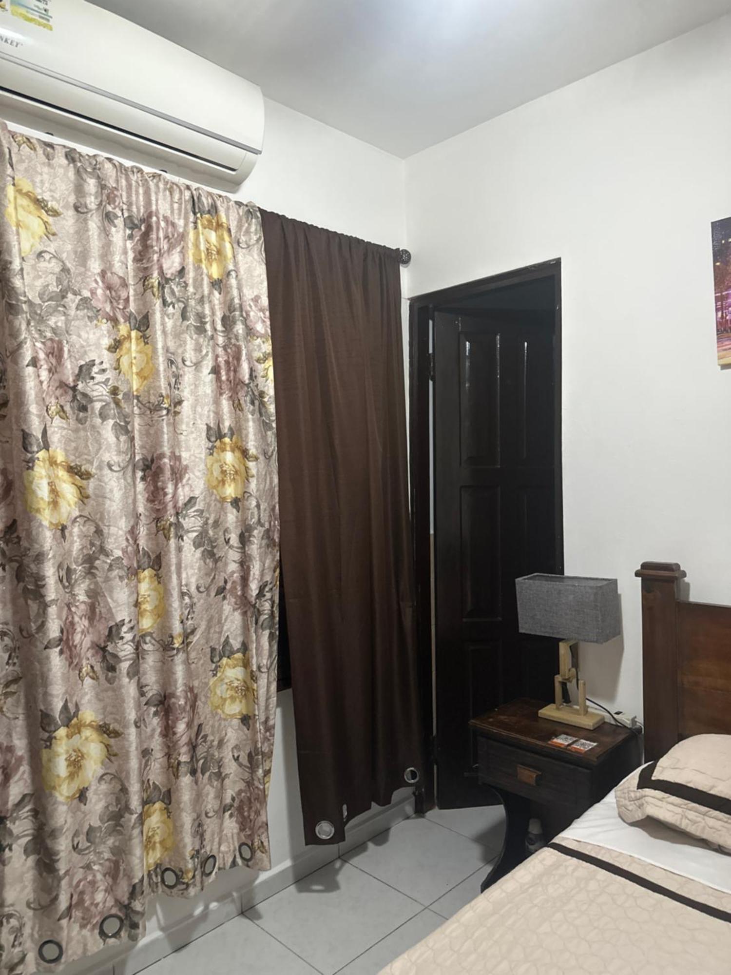 Hostal Compostela Inn David Luaran gambar