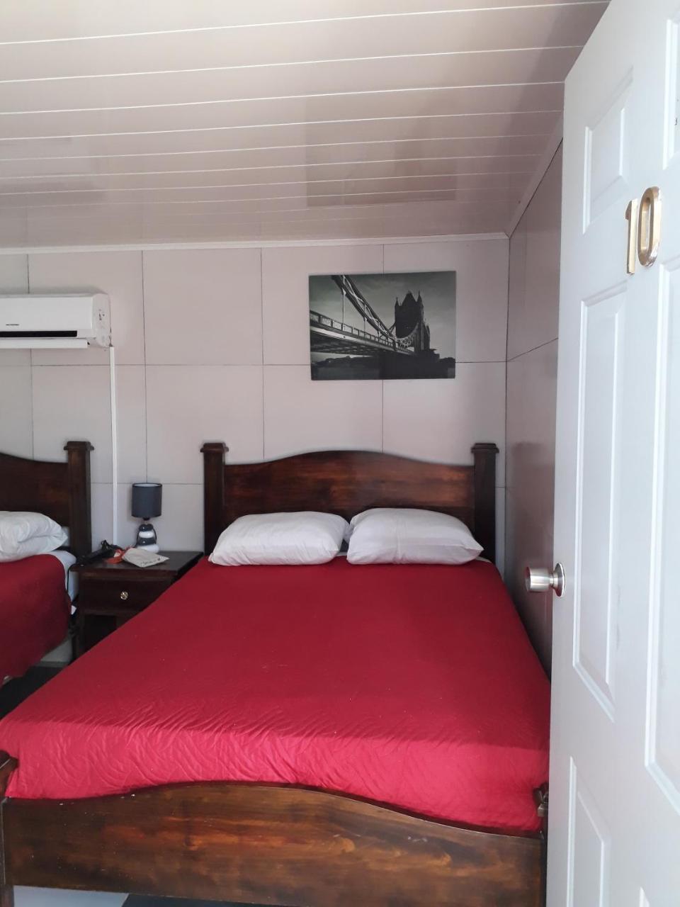 Hostal Compostela Inn David Luaran gambar