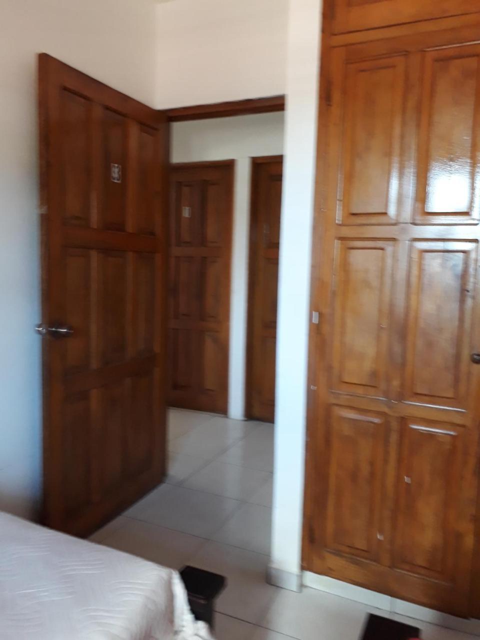 Hostal Compostela Inn David Luaran gambar