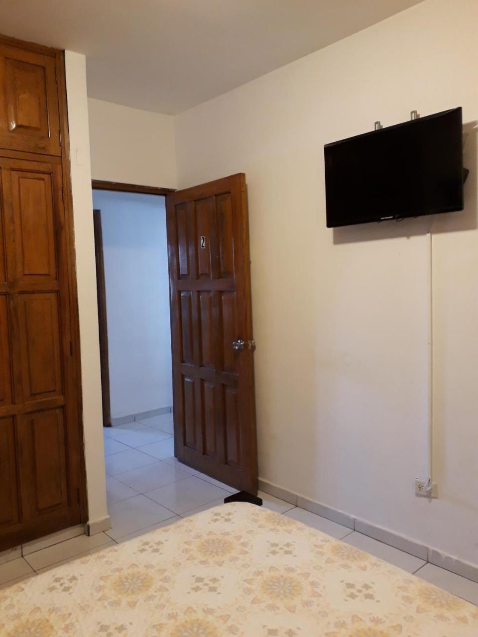 Hostal Compostela Inn David Luaran gambar